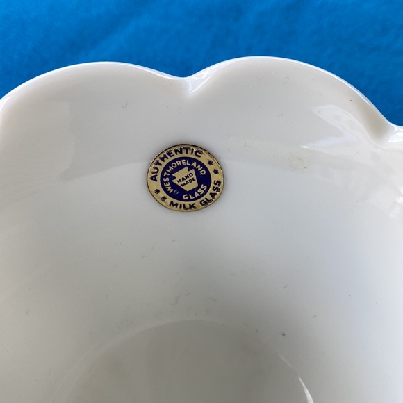 Westmoreland Milk Glass Bowl and Spoon Vintage - Picture 4 of 7